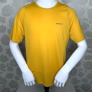 Patagonia | Men’s Wicking Athletic Shirt